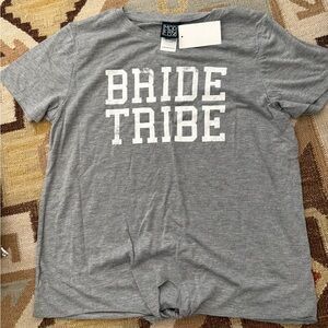 Modern Lux Gray 'Bride Tribe' Short Sleeve Tee (2 available)